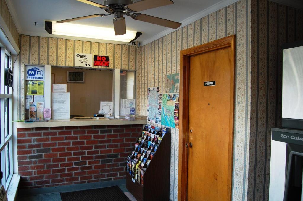Towne Motel Alexandria Ngoại thất bức ảnh